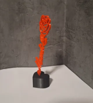 Figura decorativa personalizada “Mamá” con rosa