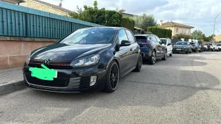 Volkswagen Golf 2010 leer anuncio