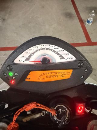 Kawasaki ER-6N Blanca