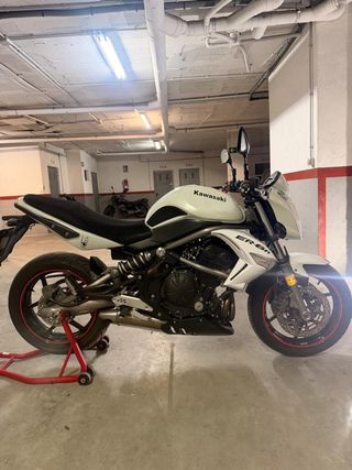 Kawasaki ER-6N Blanca