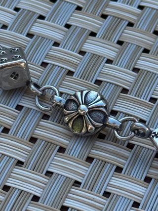 Pulsera Chrome Hearts Dados y Cruces