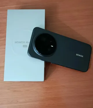 Honor Magic 8 Pro, en condiciones excelentes.