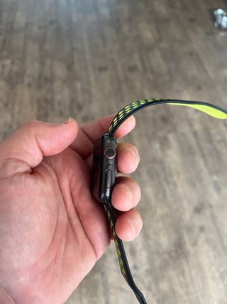 Apple Watch Series 5 Nike 44mm Negro/Amarillo