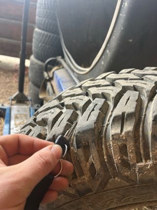 Se vende juego de neumaticos para patrol