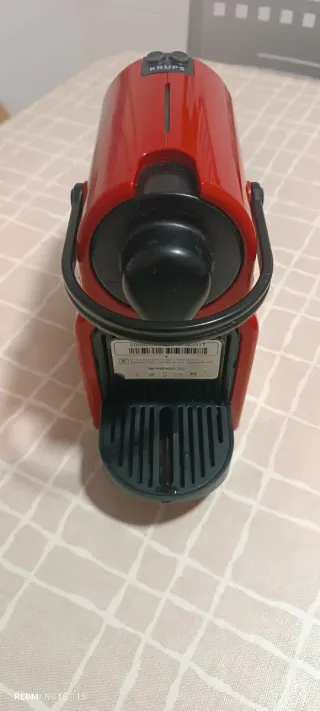 Cafetera Nespresso Krups Roja