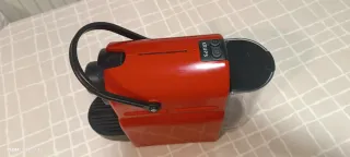 Cafetera Nespresso Krups Roja