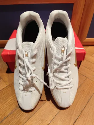 Nike Shox Z Blancas y Doradas Talla 42