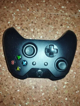 Xbox One Negra Completa