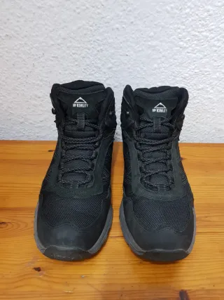 Botas de montaña Mckinley
