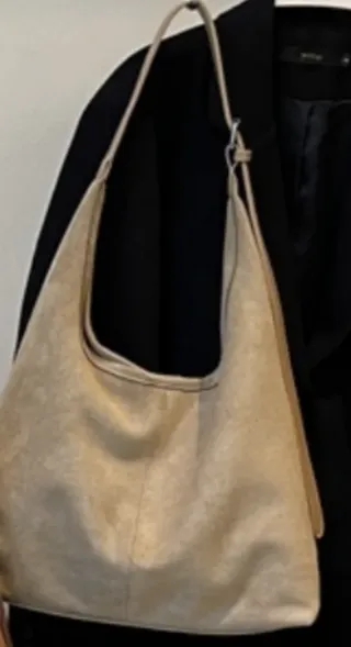 Bolso tipo tote color Camel nuevo sin  estrenar