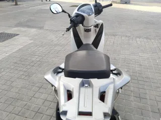 Honda SH 125i (1 año de garantía)