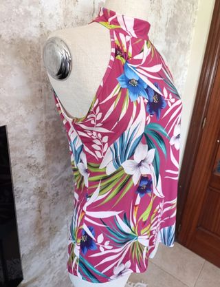 Top halter floral 2 colores