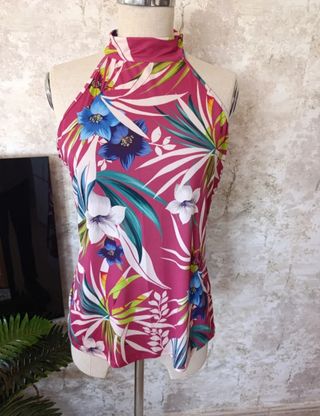 Top halter floral 2 colores