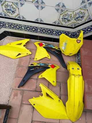 Plásticos Suzuki RMZ 450 2009