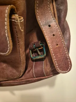 Bolso maletín bandolera de piel marrón