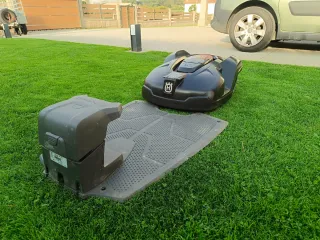Robot Cortacésped Husqvarna 2200m2 1 año garantía
