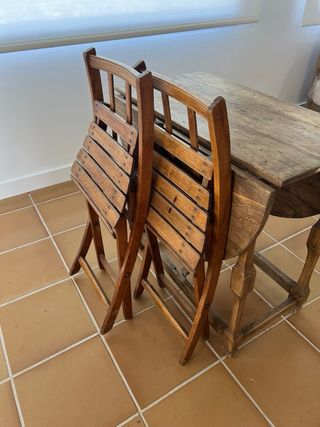 Conjunto Vintage Mesa Plegable y Sillas Plegables
