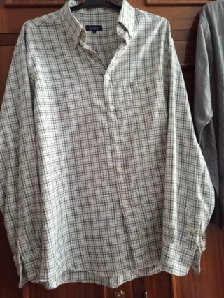 Lote 2 Camisas Hombre XL Gris/Blanco