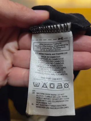 Camiseta Adidas Real Madrid Negra y Azul talla S