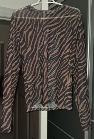 Camiseta manga larga animal print Stradivarius Tal
