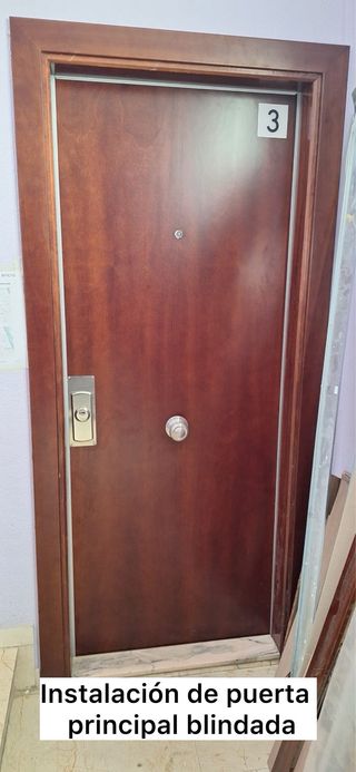 Instalación profesional de Puertas Block Barcelona