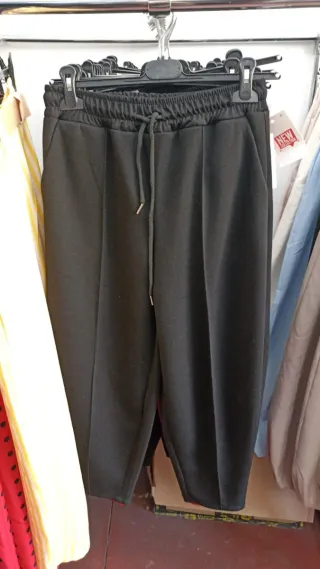 Pantalón chándal con pinzas