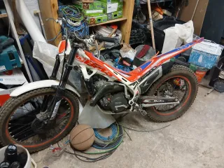 Beta Moto Trial Azul/Rojo/Blanco