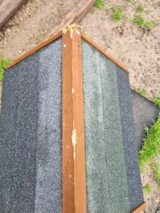 Caseta para perro de madera