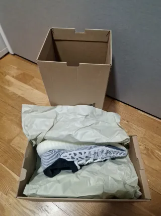 Adidas Yeezy 350 V2 slate panda