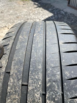 Neumático Michelin Pilot Sport 4