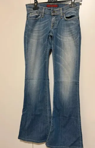 Pantalón vaquero acampanado azul