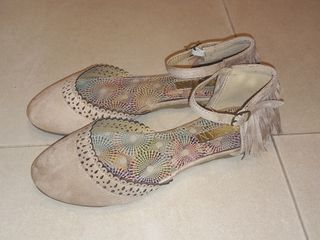 Zapatos LICEAN Beige Talla 38