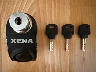 Candado XENA para moto con 3 llaves