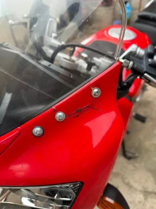 Honda CBR 125R Carenado Rojo y Negro