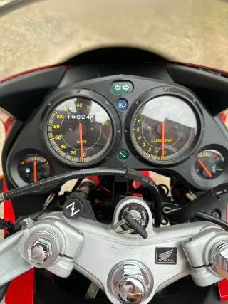 Honda CBR 125R Carenado Rojo y Negro