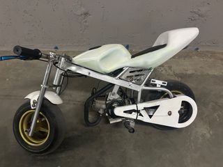 Minimoto Infantil Blanca y Dorada