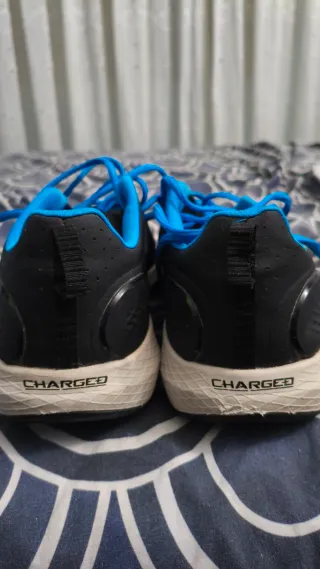 Zapatillas Under Armour Charged Commit Negras