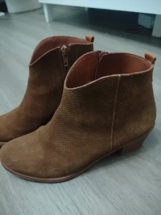 Botas marrones tobilleras