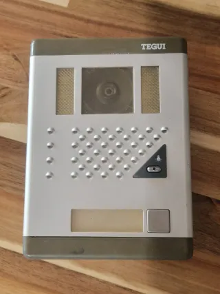 Telecamara y grupo fónico videoportero Tegui S7