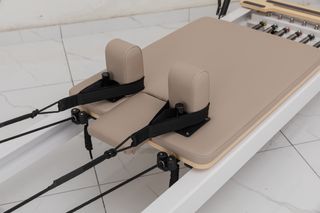 Reformer Pilates Pro con Torre Aluminio
