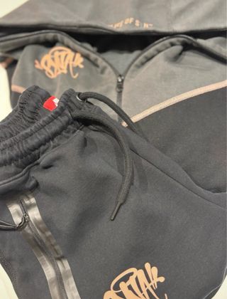 Nike Tech Syna World Talla M