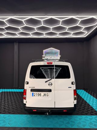 Nissan NV200 2015