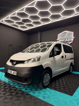 Nissan NV200 2015