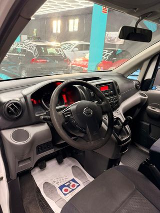 Nissan NV200 2015