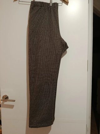 Pantalón mujer marrón y dorado