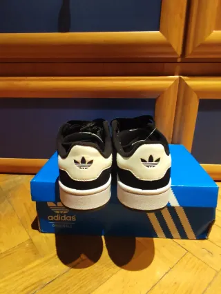 Adidas Campus Negras Blancas Talla 42