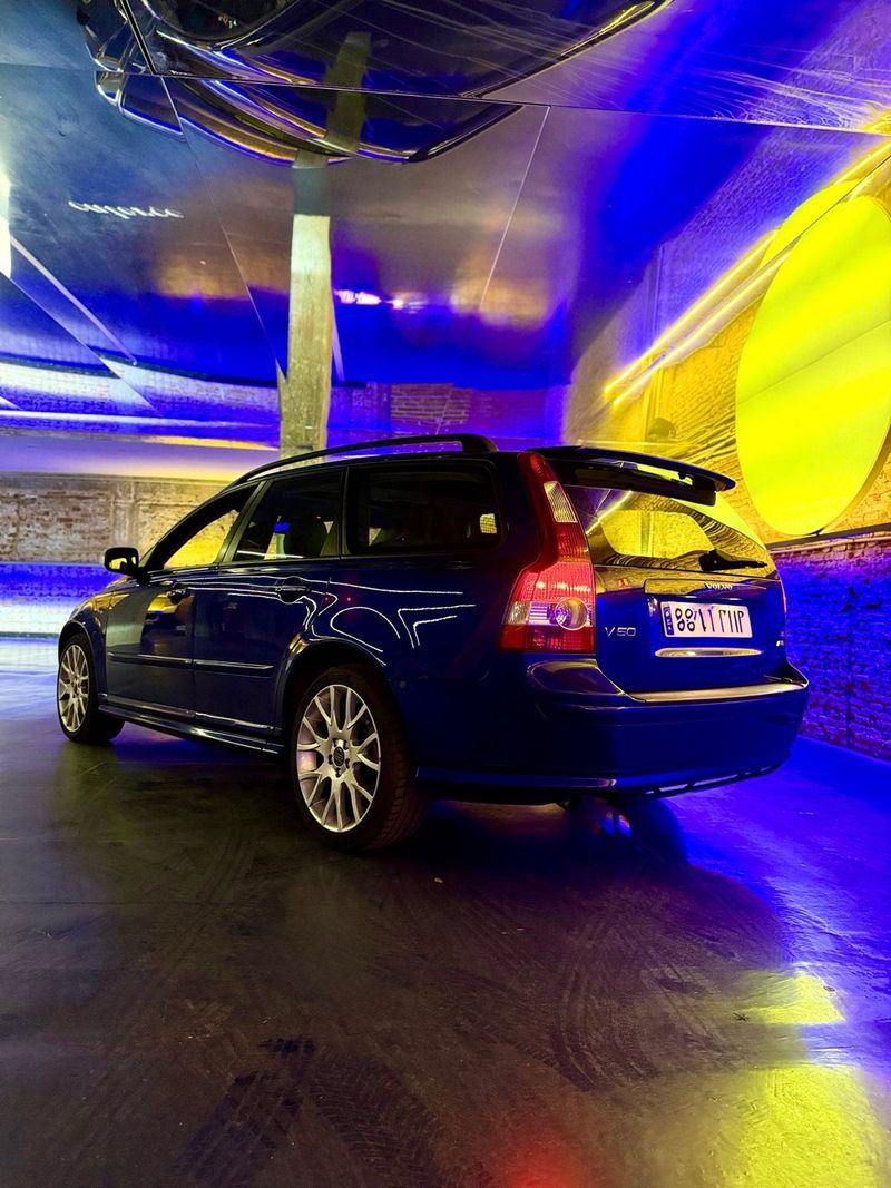 Volvo V50 T5 AWD - foto 1