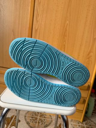 Zapatillas Nike Blancas y Verdes