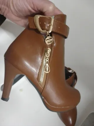 Botines marrones tacón