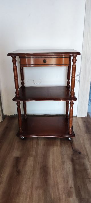 Mesa auxiliar con ruedas, de madera con cajón